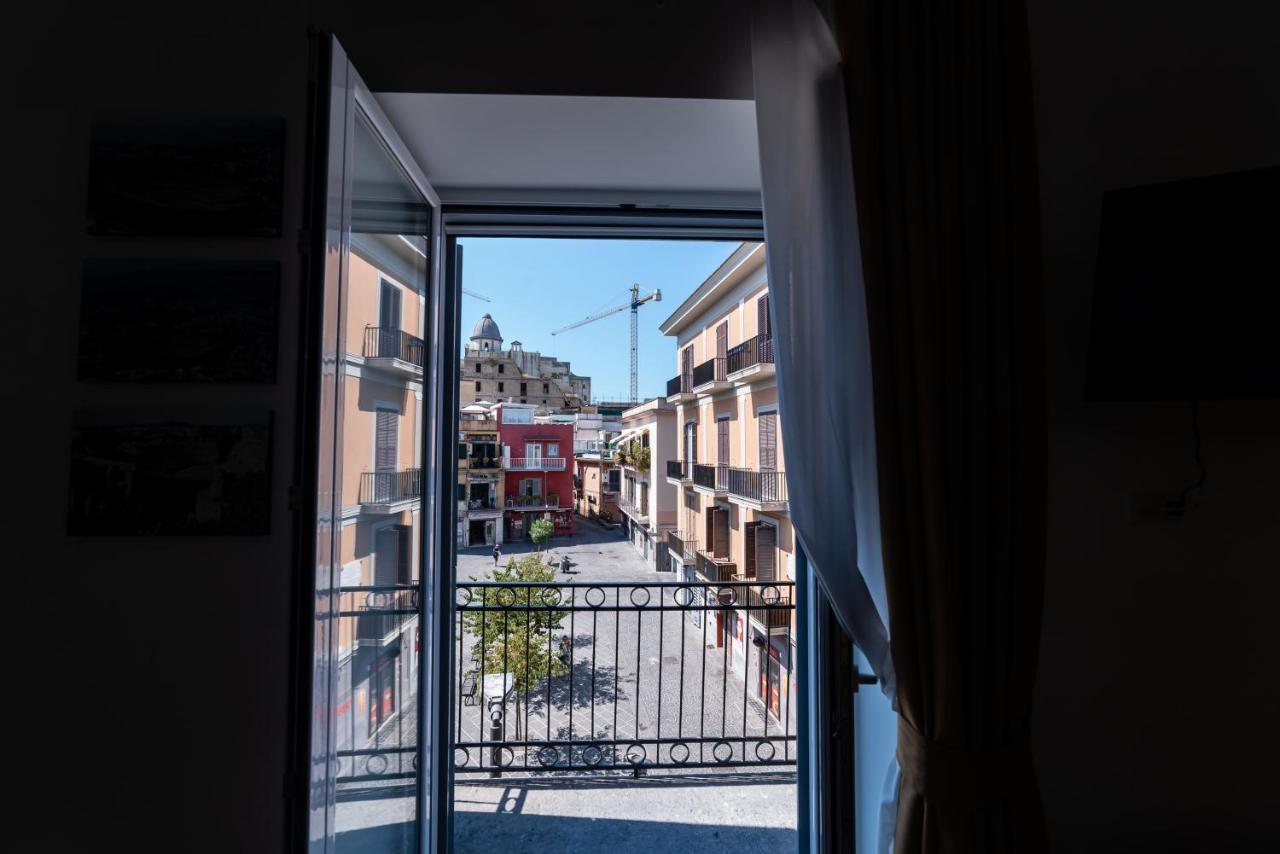 Bed and Breakfast Centro Storico Bed E Breakfast Pozzuoli Exterior foto